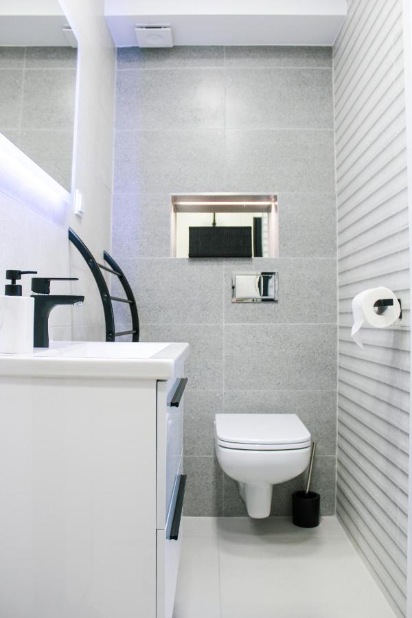Apartament White-Niska Z Garazem Podziemnym Kielce Ngoại thất bức ảnh